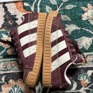 Adidas purple plum limited $$$ Sneakers with White Accents Mens 8 womens 8.5